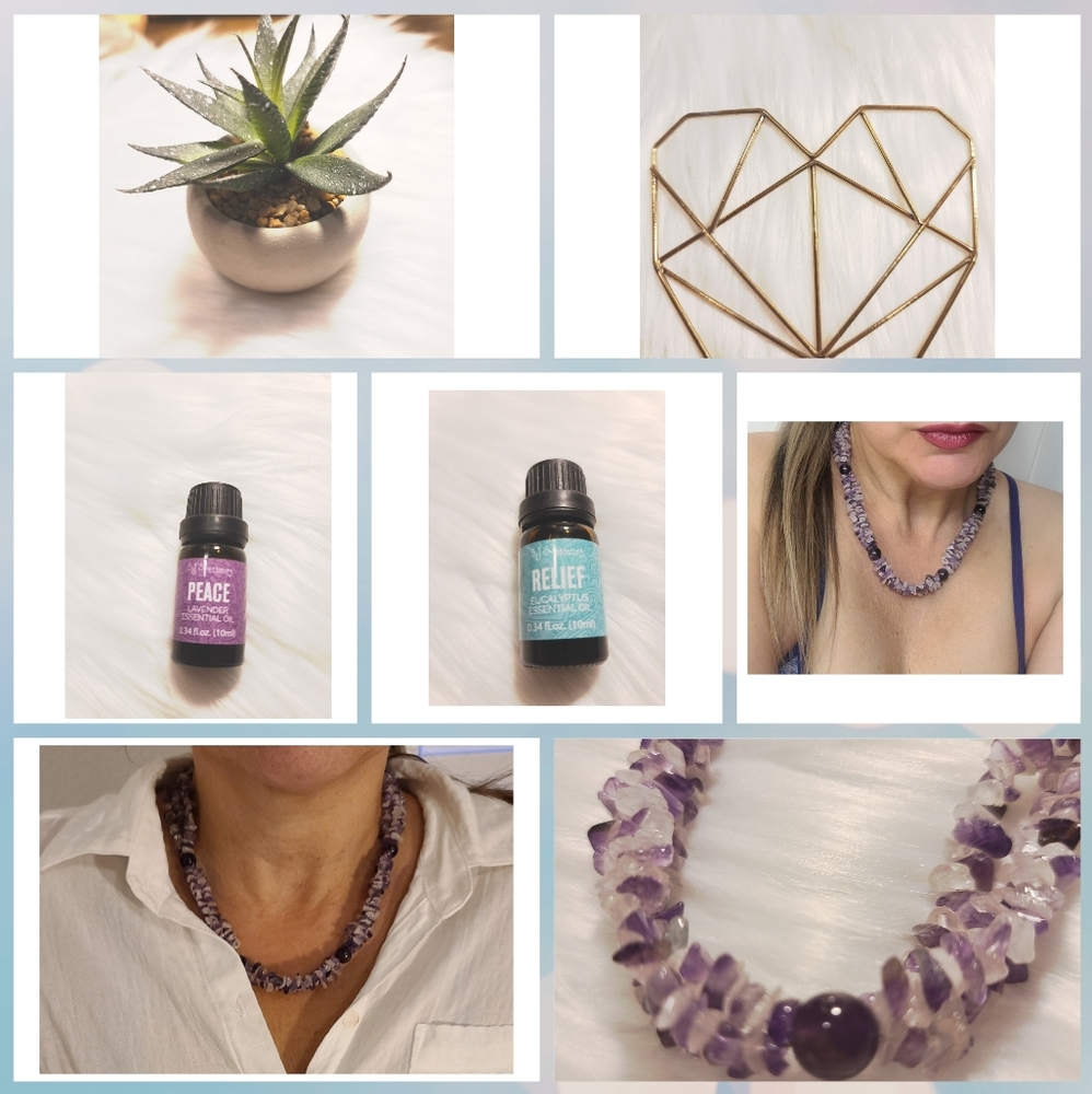🌺AMETHYST NECKLACE, BRACELET AND TWO AROMATHERAPY OILS.